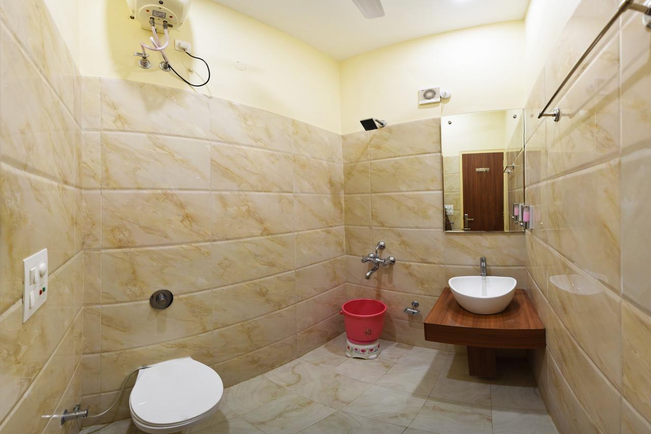 Hotel Palace Амритсар Екстериор снимка