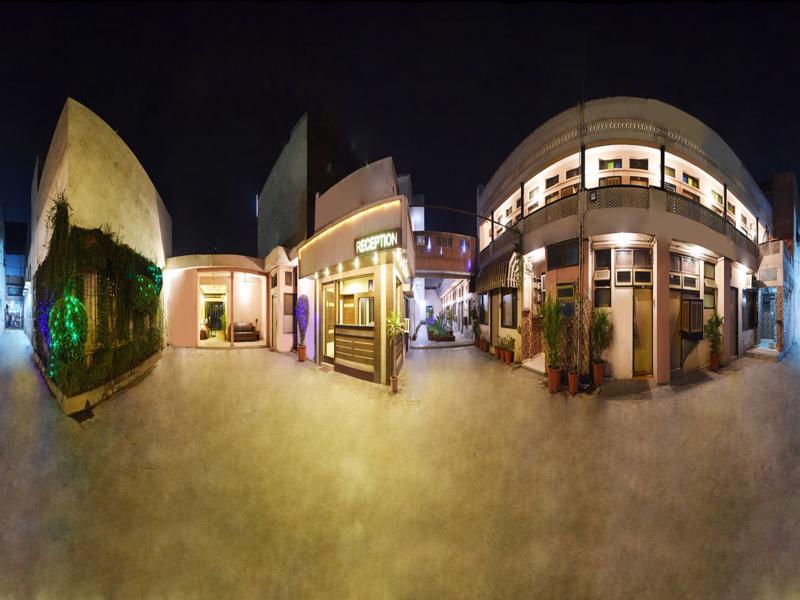 Hotel Palace Амритсар Екстериор снимка